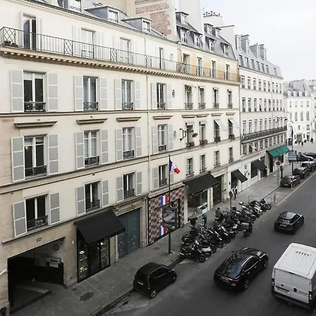 Faubourg Chic Paris